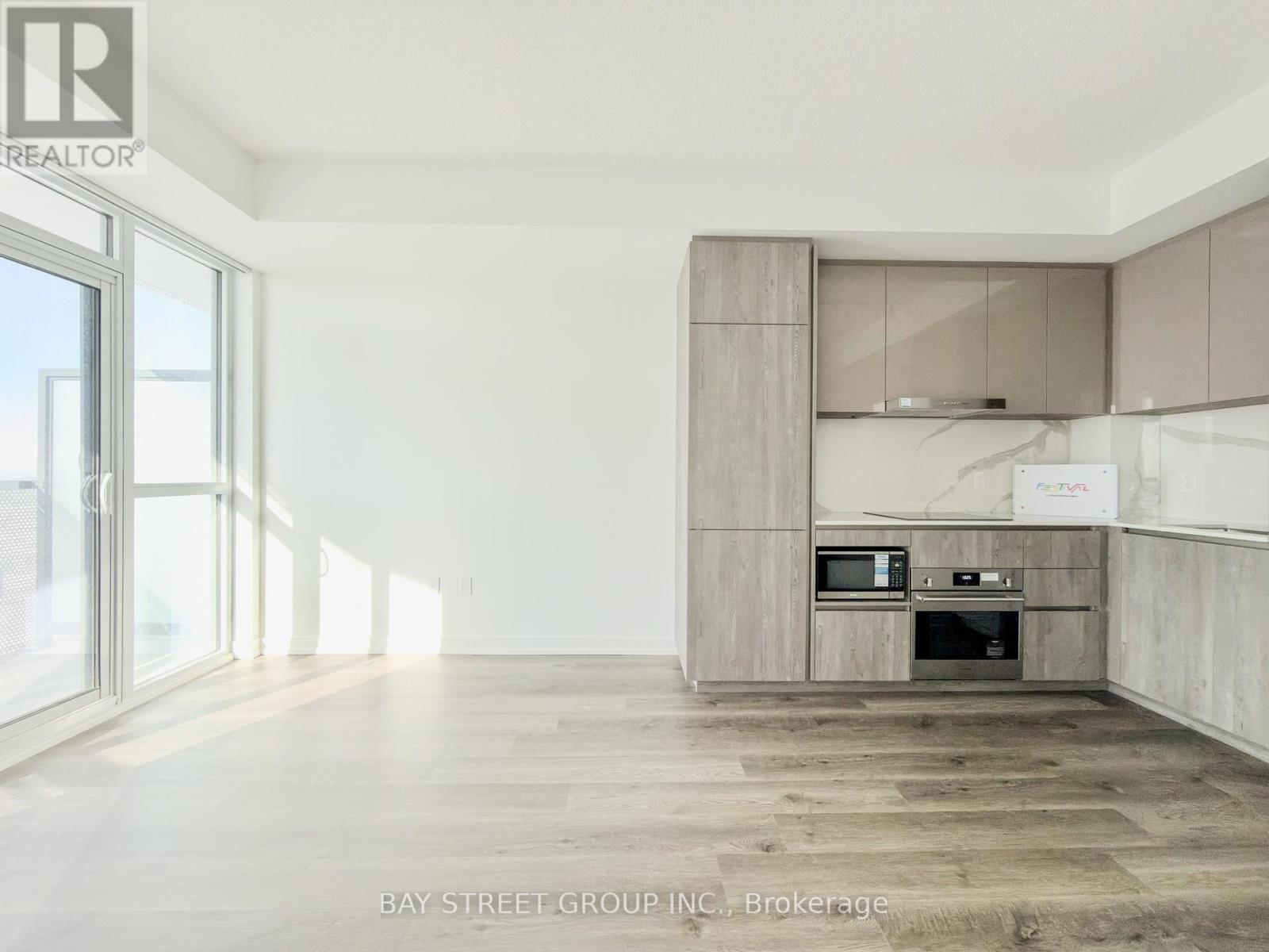 5015 - 8 Interchange Way, Vaughan, Ontario  L4K 0R2 - Photo 10 - N12726676