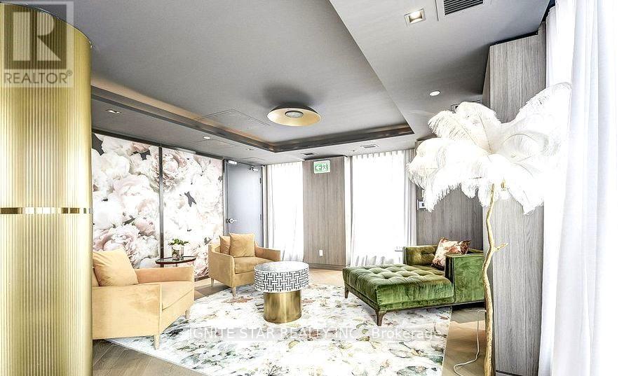 817 - 405 Dundas Street W, Oakville, Ontario  L6M 5P9 - Photo 12 - W12726682