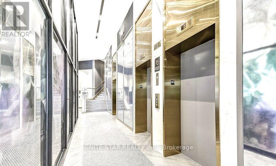 817 - 405 Dundas Street W, Oakville, Ontario  L6M 5P9 - Photo 5 - W12726682