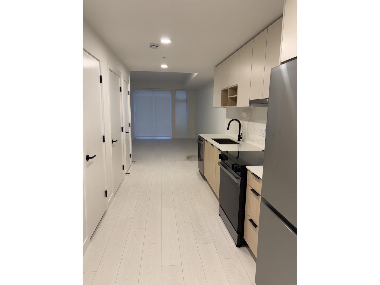 110 10466 138a Street, Surrey, British Columbia  V3T 0W3 - Photo 5 - R3082103