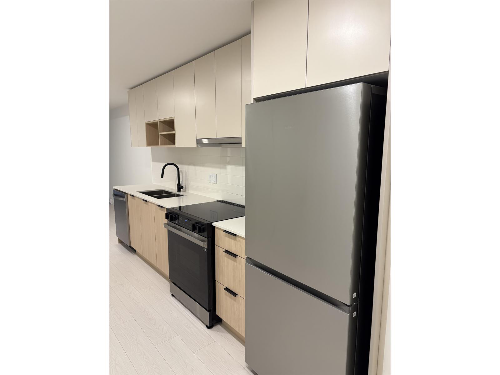 110 10466 138a Street, Surrey, British Columbia  V3T 0W3 - Photo 4 - R3082103