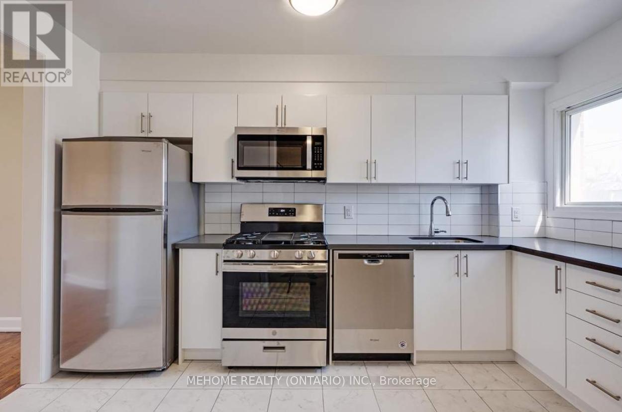 22 - 160 Cactus Avenue, Toronto, Ontario  M2R 2V3 - Photo 2 - C12726694