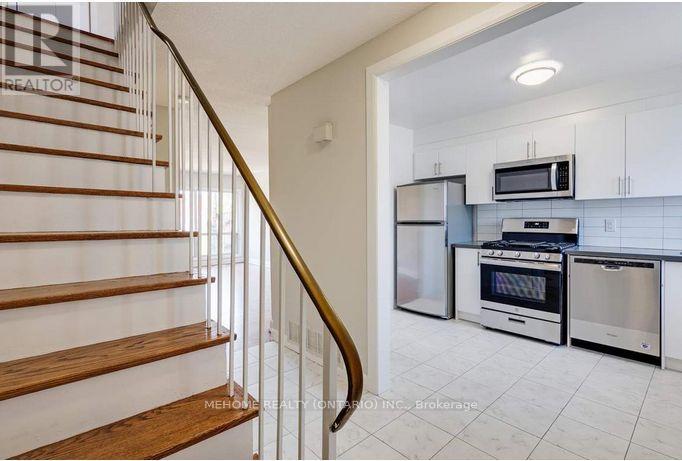 10 - 158 Cactus Avenue, Toronto, Ontario  M2R 2V3 - Photo 5 - C12726698