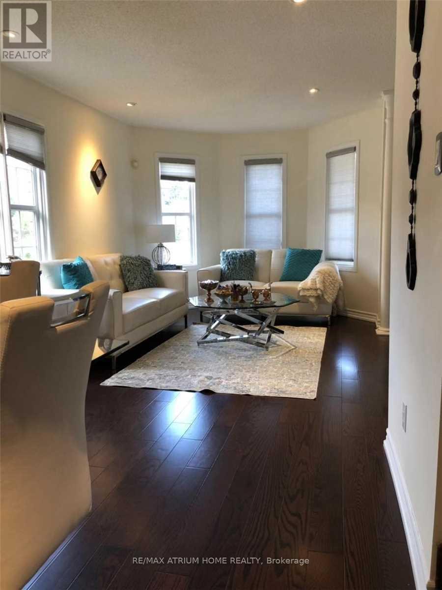 56 Ellesmere Street, Richmond Hill, Ontario  L4B 4E2 - Photo 2 - N12726690