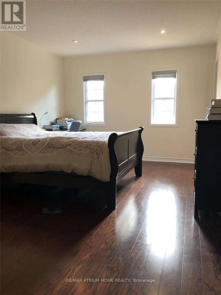 56 Ellesmere Street, Richmond Hill, Ontario  L4B 4E2 - Photo 3 - N12726690