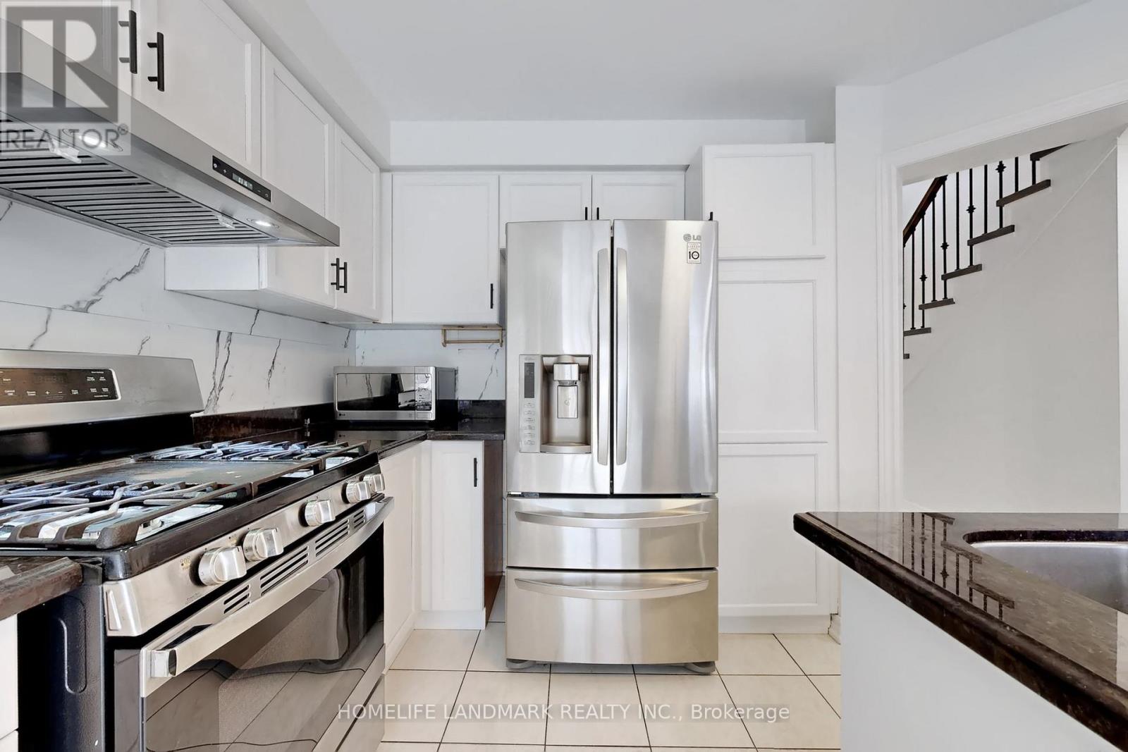 186 Tierra Avenue, Vaughan, Ontario  L6A 3H7 - Photo 12 - N12726692