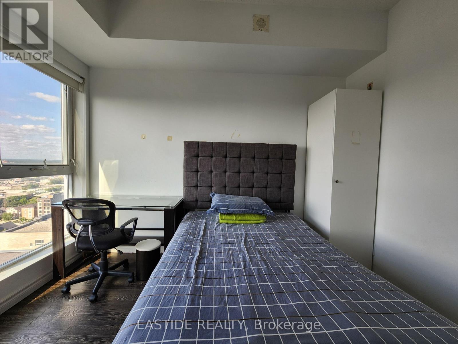 1805 - 158 King Street N, Waterloo, Ontario  N2J 2Y2 - Photo 10 - X12726702