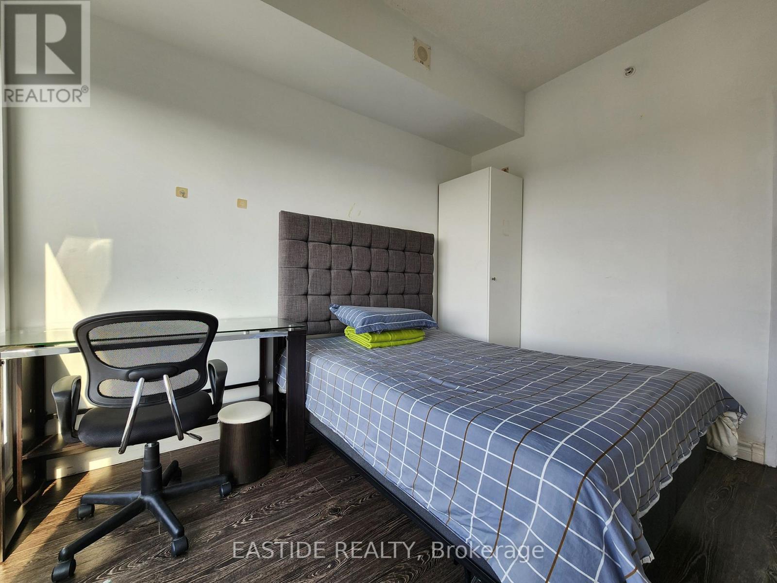 1805 - 158 King Street N, Waterloo, Ontario  N2J 2Y2 - Photo 9 - X12726702