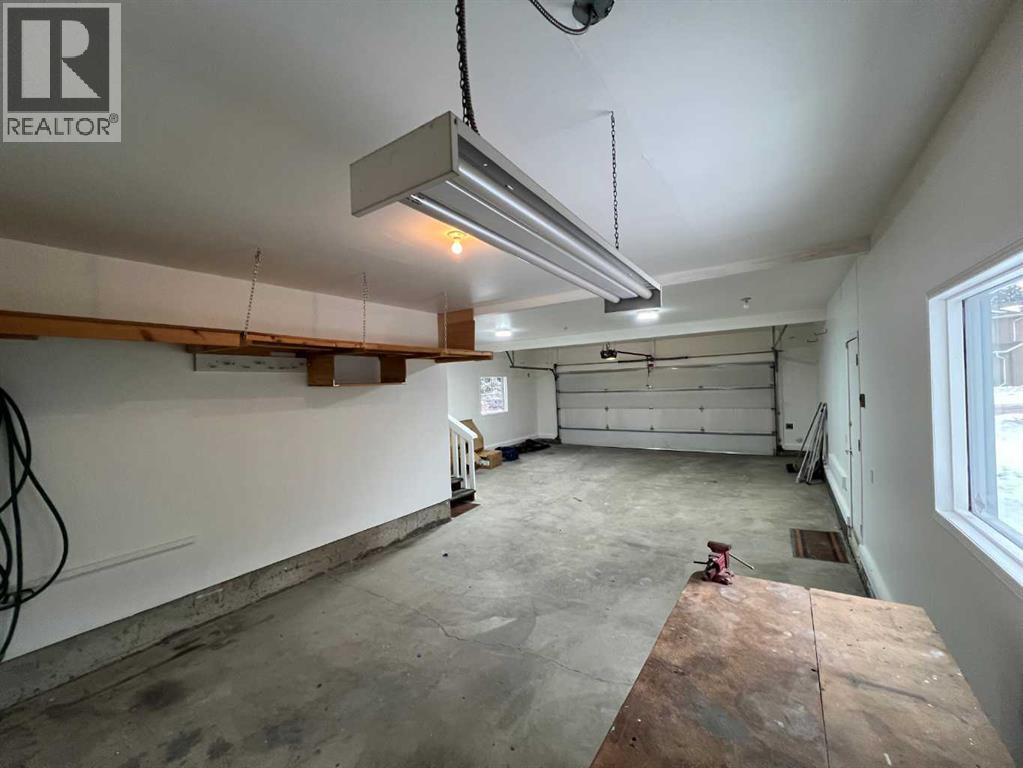 127 Douglasbank Court Se, Calgary, Alberta  T2Z 2C3 - Photo 27 - A2279428