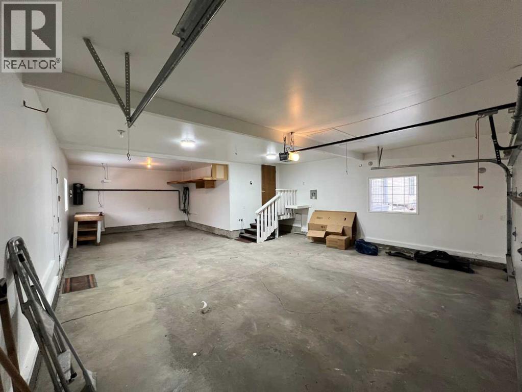 127 Douglasbank Court Se, Calgary, Alberta  T2Z 2C3 - Photo 25 - A2279428