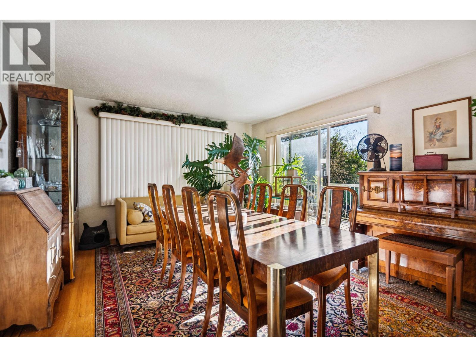 840 Austin Avenue, Coquitlam, British Columbia  V3K 3N3 - Photo 11 - R3080654