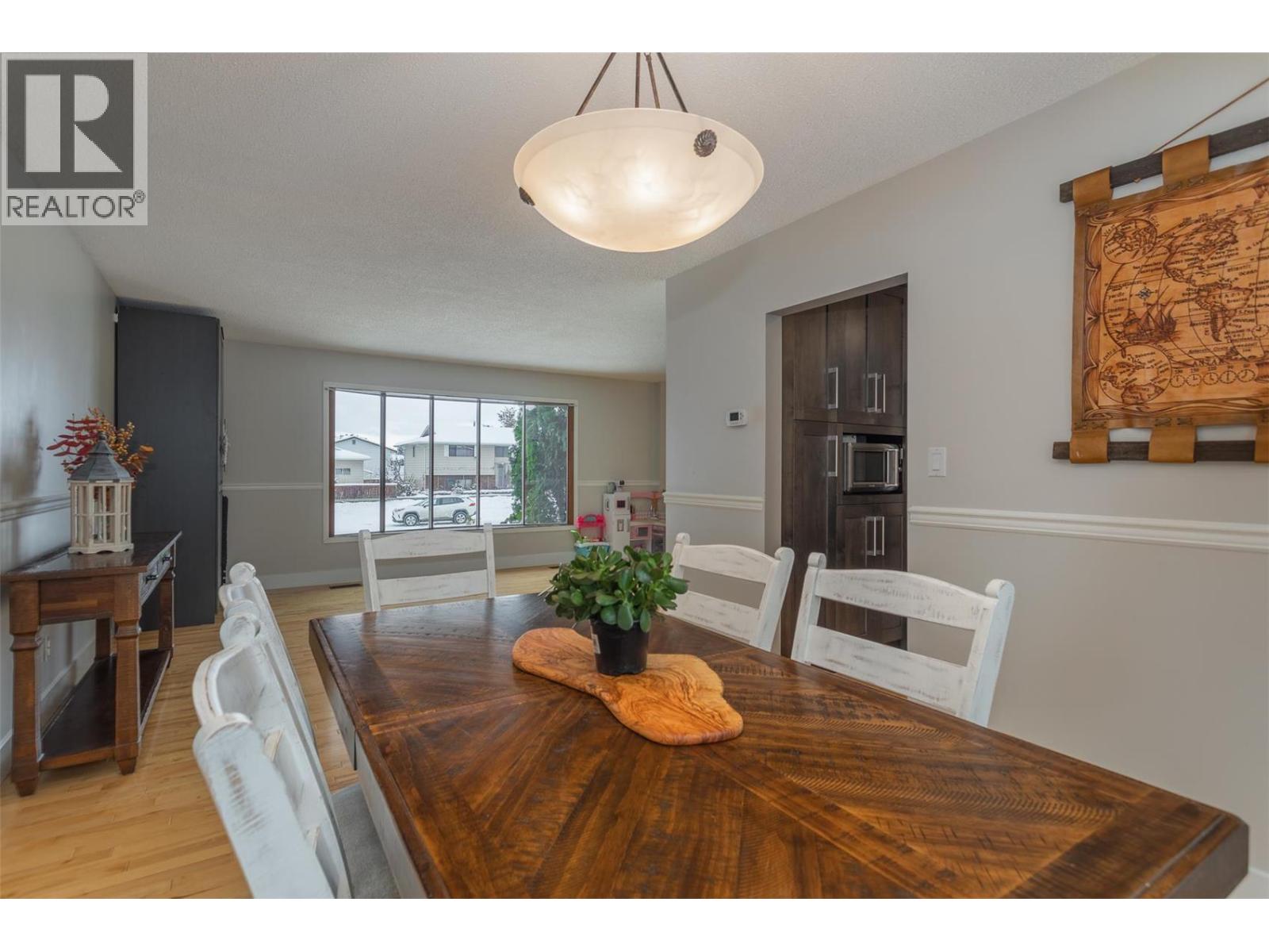 745 Wenric Crescent, Kelowna, British Columbia  V1X 5R6 - Photo 9 - 10371768