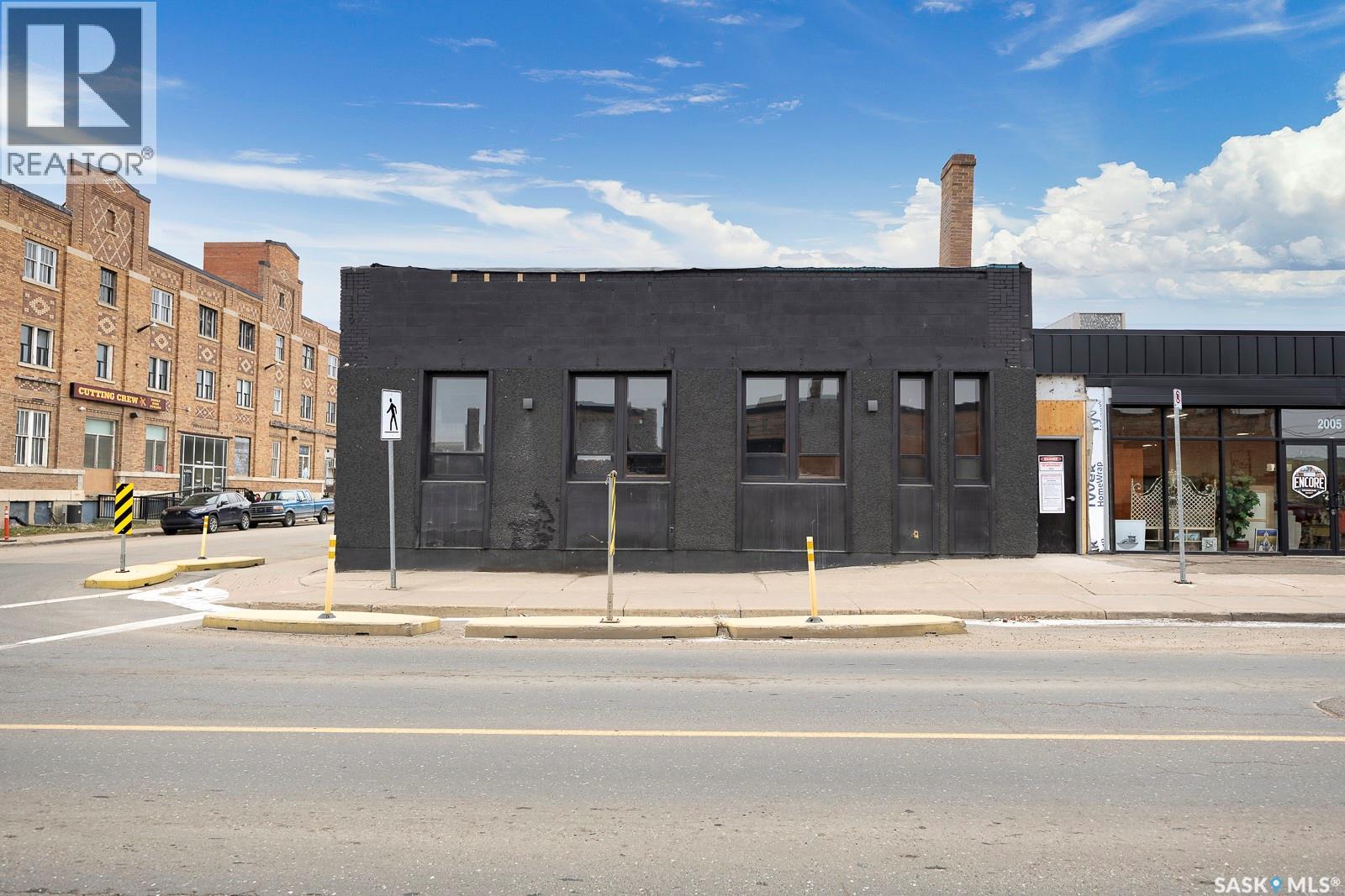 2005 8th Avenue, Regina, Saskatchewan  S4R 8R3 - Photo 2 - SK024848