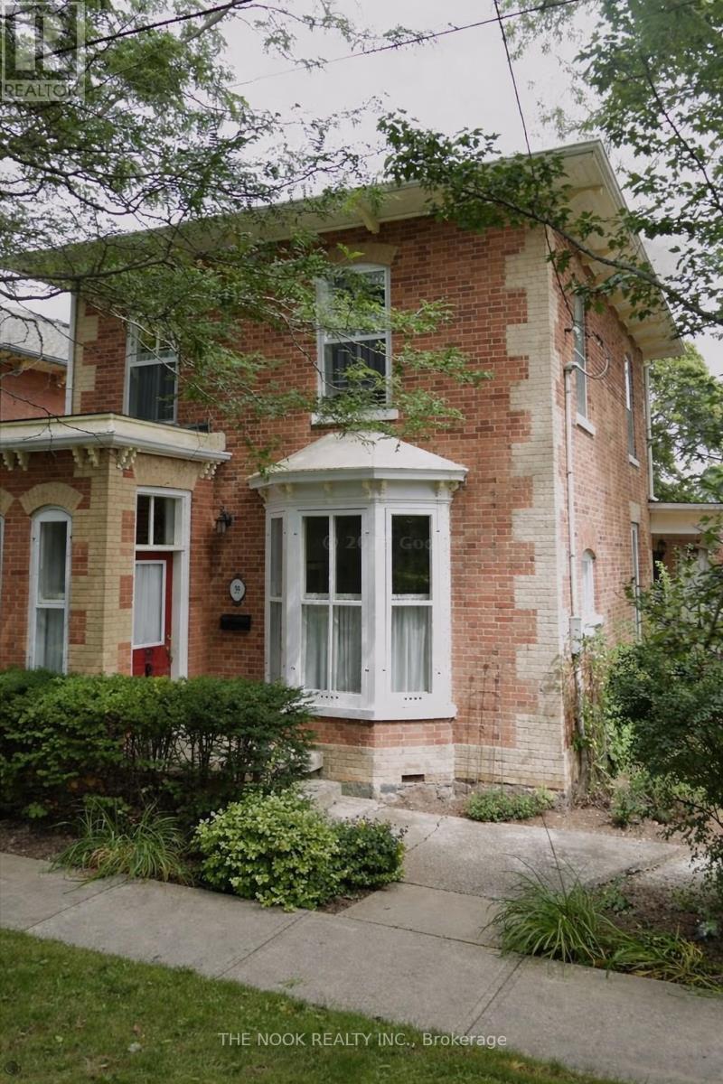 39 CENTRE STREET, Clarington, Ontario