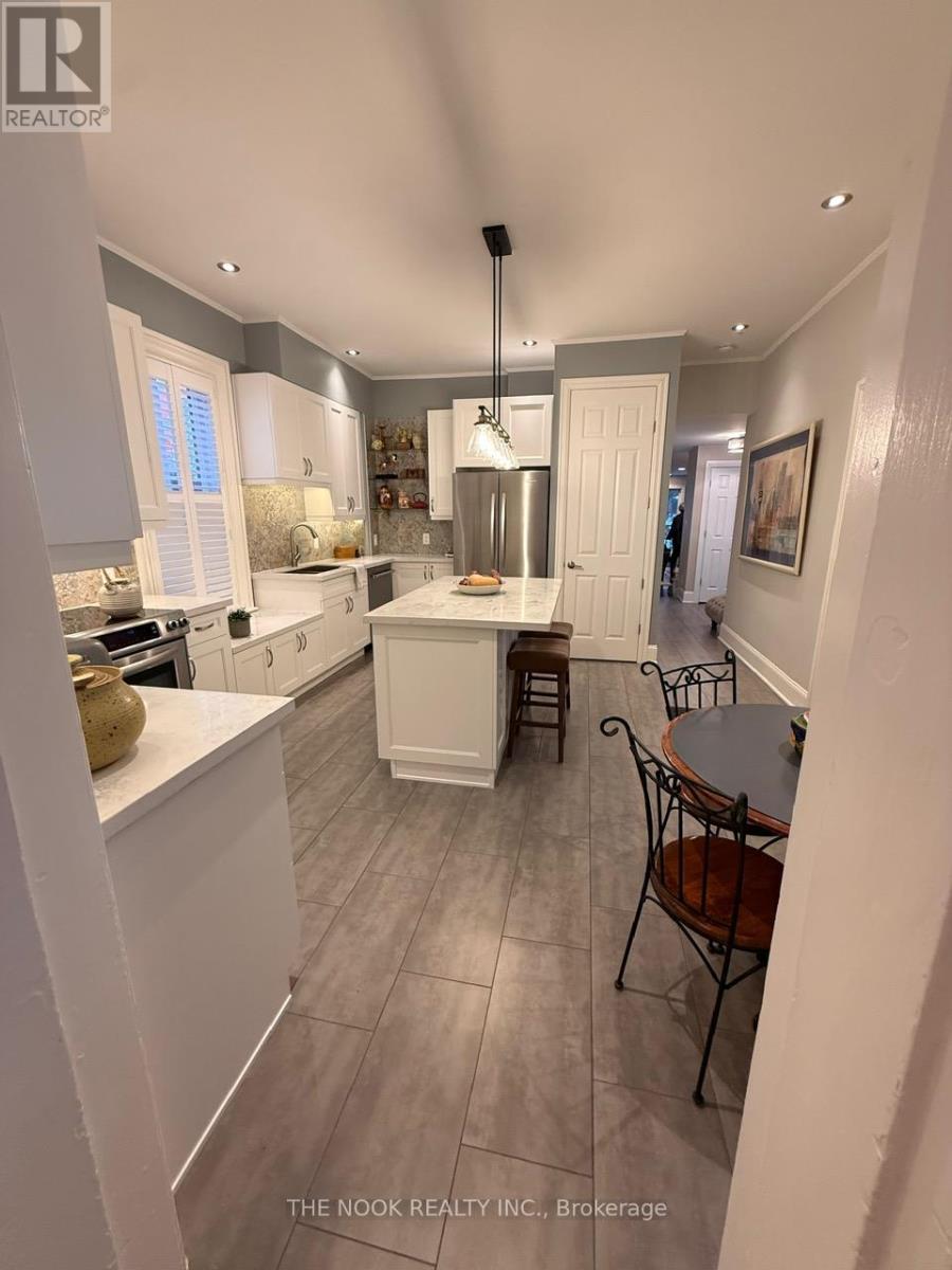 39 Centre Street, Clarington, Ontario  L1C 2Y2 - Photo 4 - E12726706