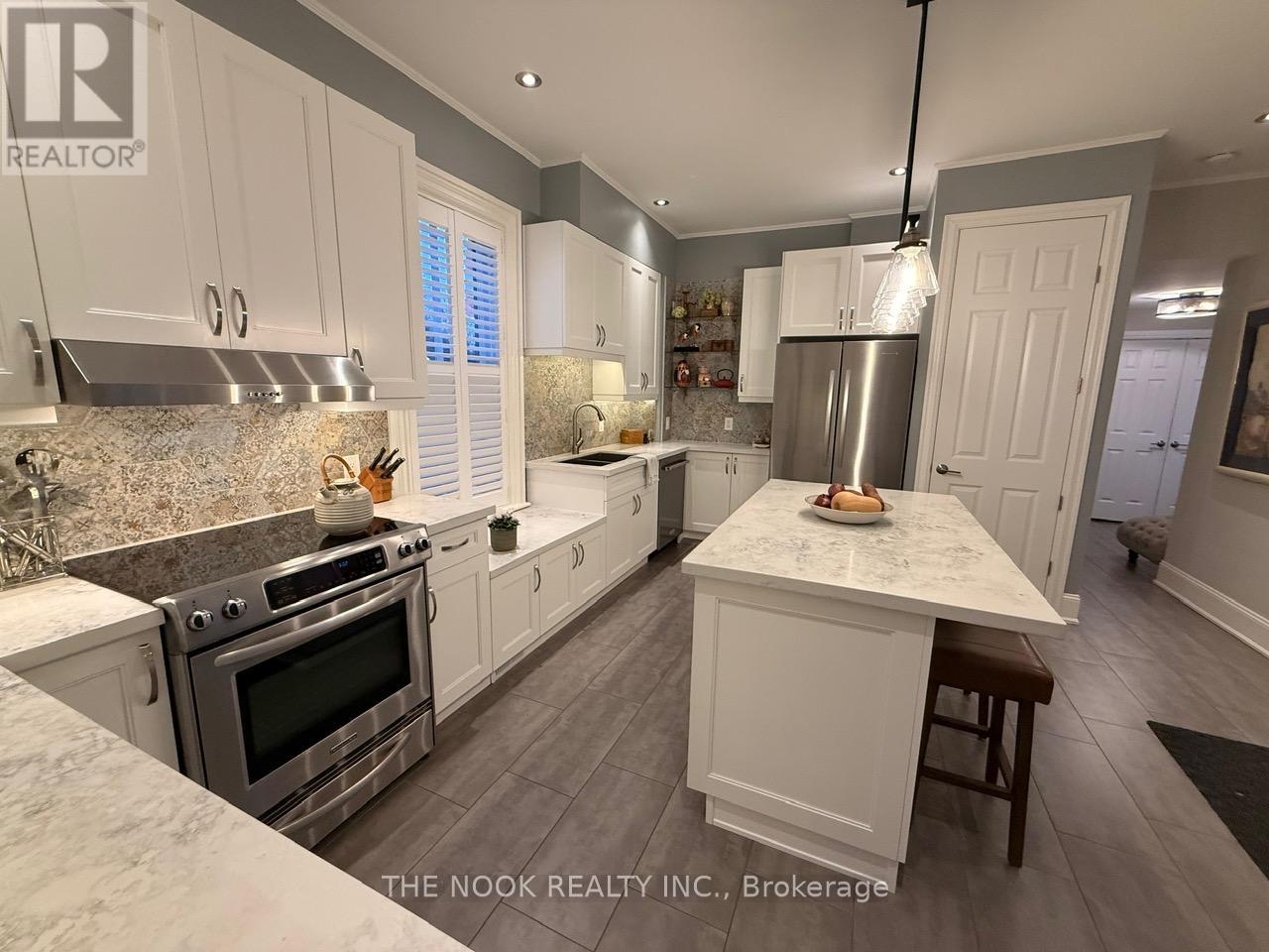 39 Centre Street, Clarington, Ontario  L1C 2Y2 - Photo 6 - E12726706