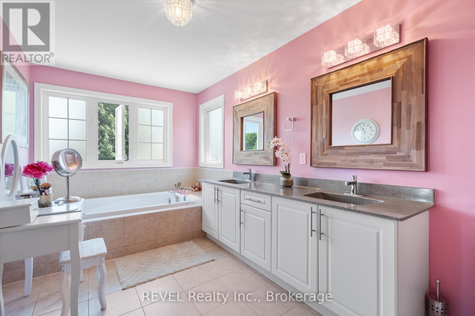 6500 St. Michael Avenue, Niagara Falls, Ontario  L2H 0C5 - Photo 21 - X12726716