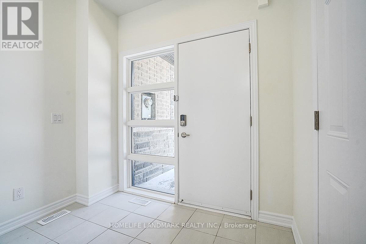 22 Freeman Williams Street, Markham, Ontario  L6C 3M8 - Photo 2 - N12726718