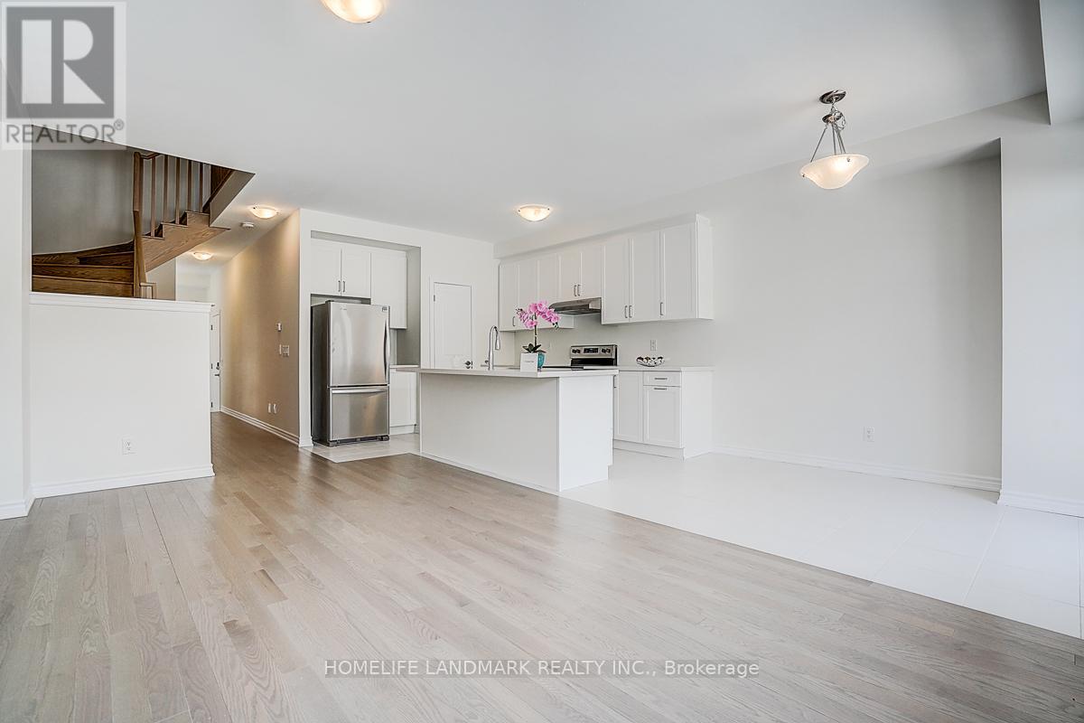 22 Freeman Williams Street, Markham, Ontario  L6C 3M8 - Photo 6 - N12726718