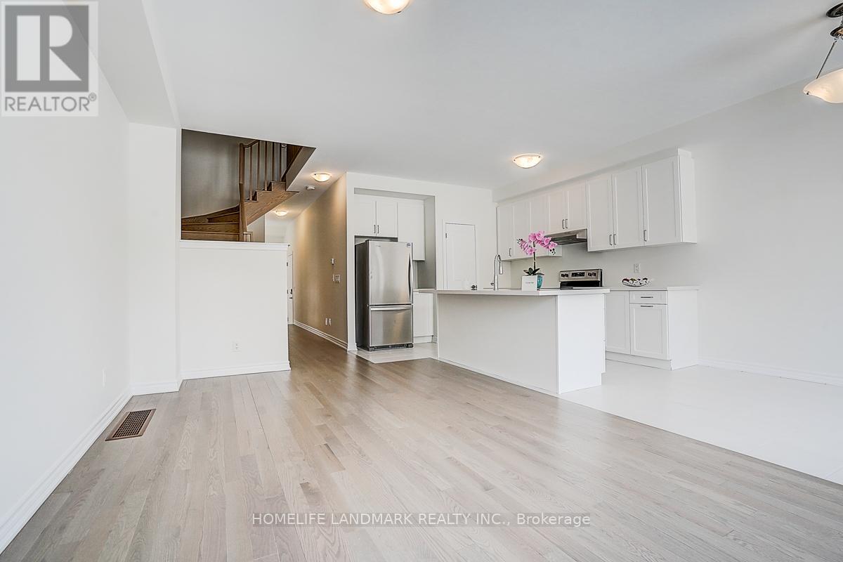 22 Freeman Williams Street, Markham, Ontario  L6C 3M8 - Photo 7 - N12726718