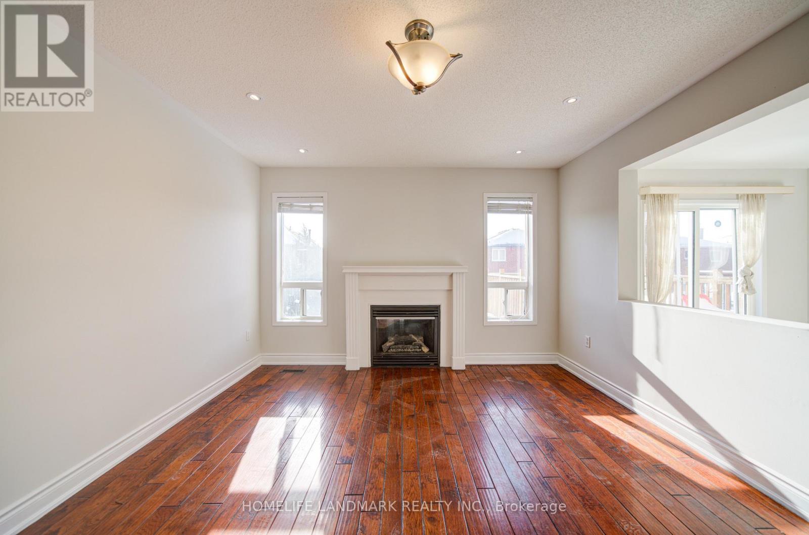 4719 Apple Blossom Circle, Mississauga, Ontario  L5V 3C7 - Photo 19 - W12726730