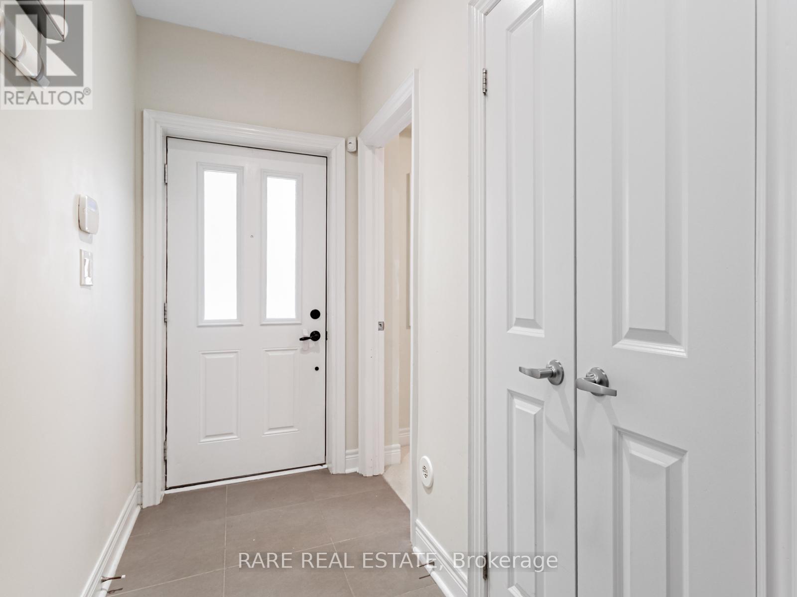 114 - 1812 Burnhamthorpe Road E, Mississauga, Ontario  L4X 0A3 - Photo 5 - W12726732