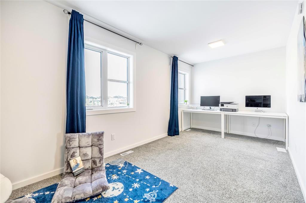 761 Bridge Lake Drive, Winnipeg, Manitoba  R3Y 0Y8 - Photo 26 - 202601141