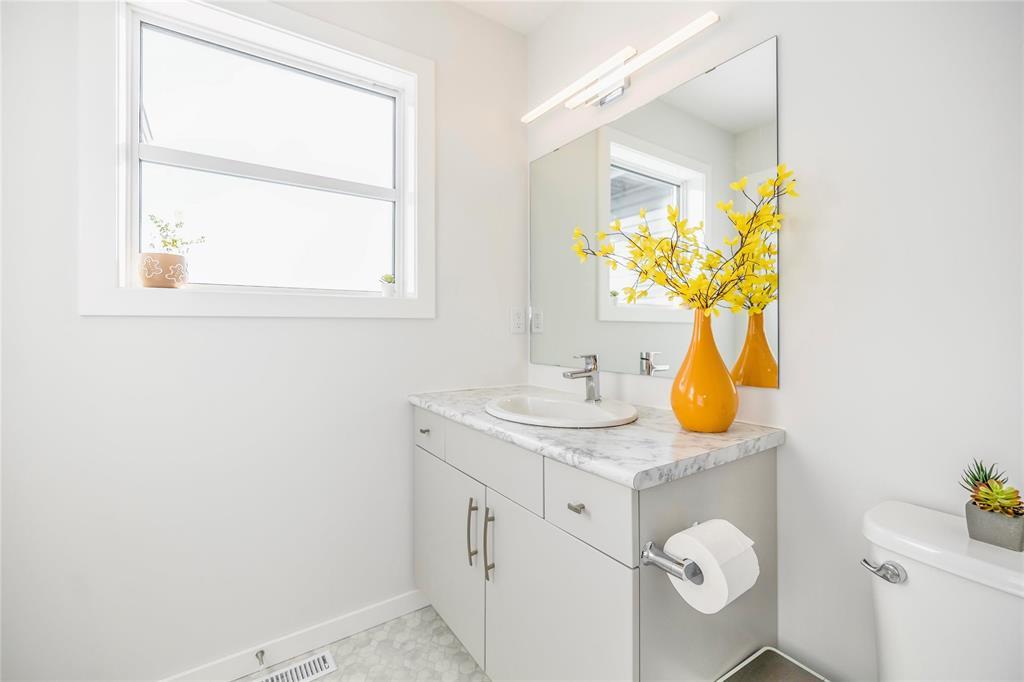 761 Bridge Lake Drive, Winnipeg, Manitoba  R3Y 0Y8 - Photo 31 - 202601141