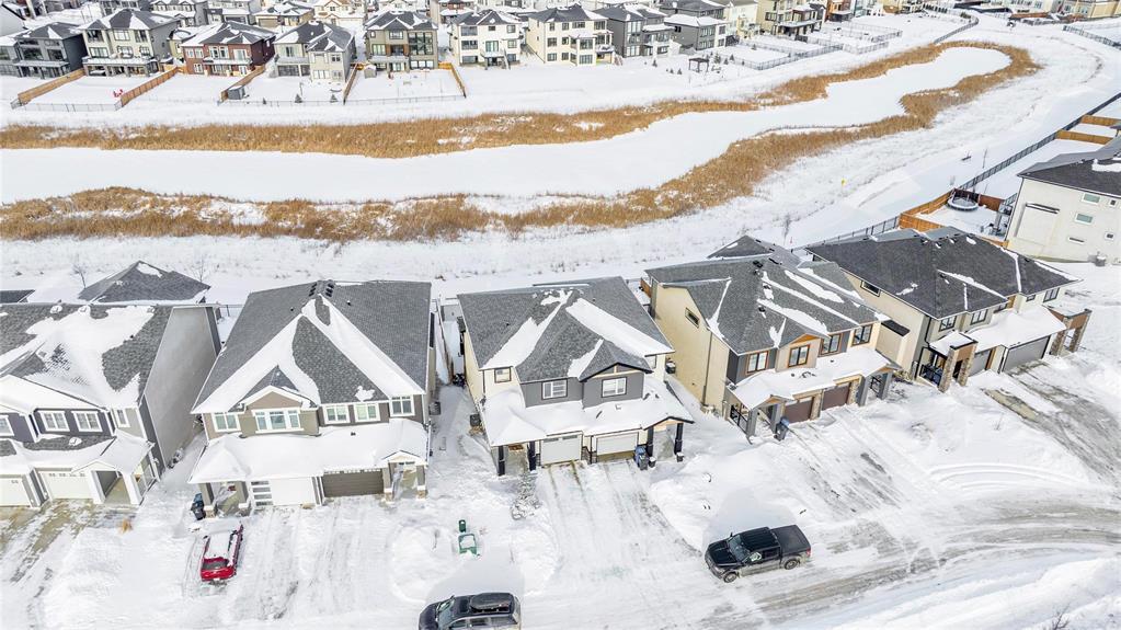 761 Bridge Lake Drive, Winnipeg, Manitoba  R3Y 0Y8 - Photo 40 - 202601141