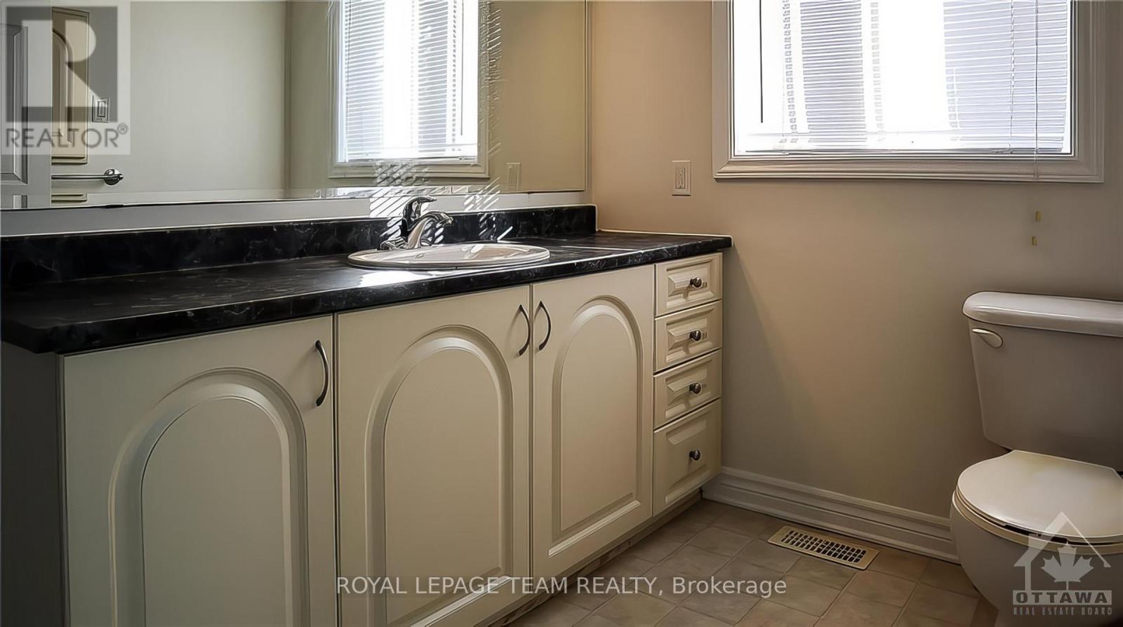 271 Serena Way, Ottawa, Ontario  K2G 4P5 - Photo 12 - X12726742