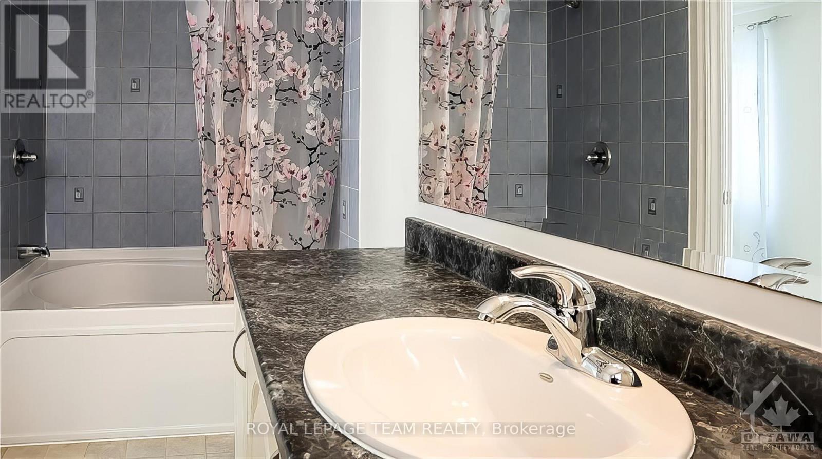 271 Serena Way, Ottawa, Ontario  K2G 4P5 - Photo 13 - X12726742