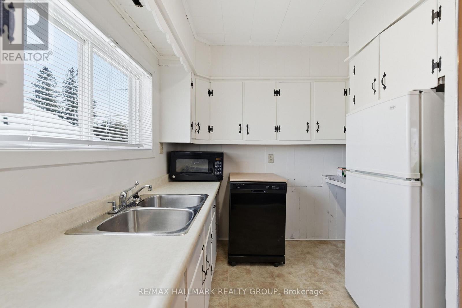 521 Nelson Street W, Hawkesbury, Ontario K6A 2K3 - Photo 14 - X12726750