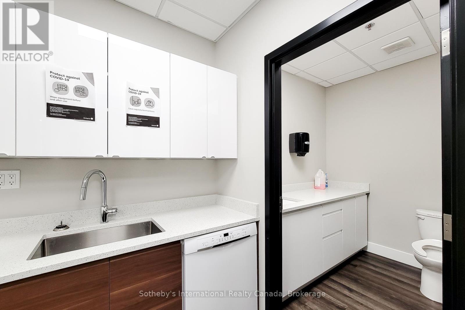 200 - 180 James Street S, Hamilton, Ontario  L8P 4V1 - Photo 20 - X12726756