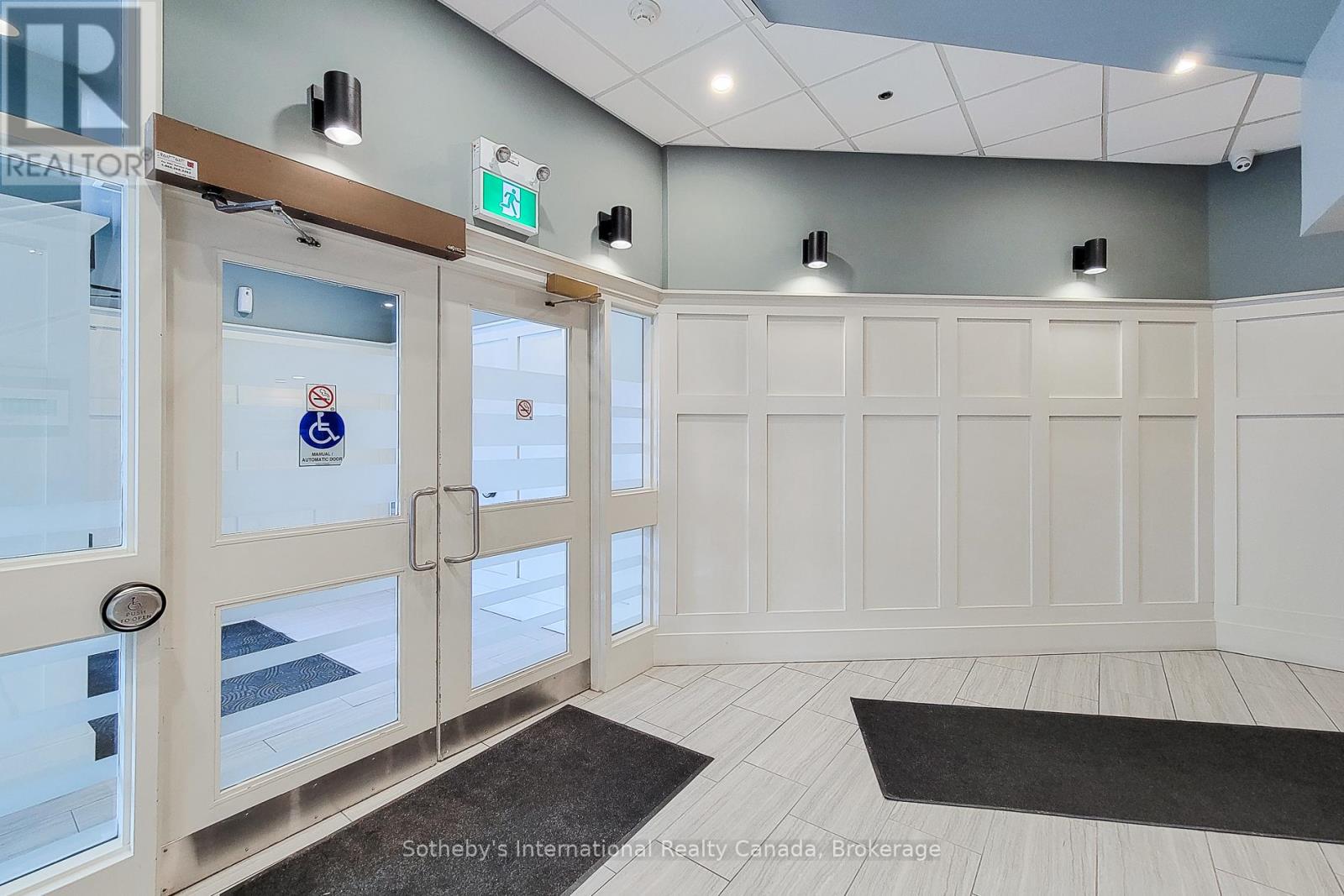 200 - 180 James Street S, Hamilton, Ontario  L8P 4V1 - Photo 5 - X12726756