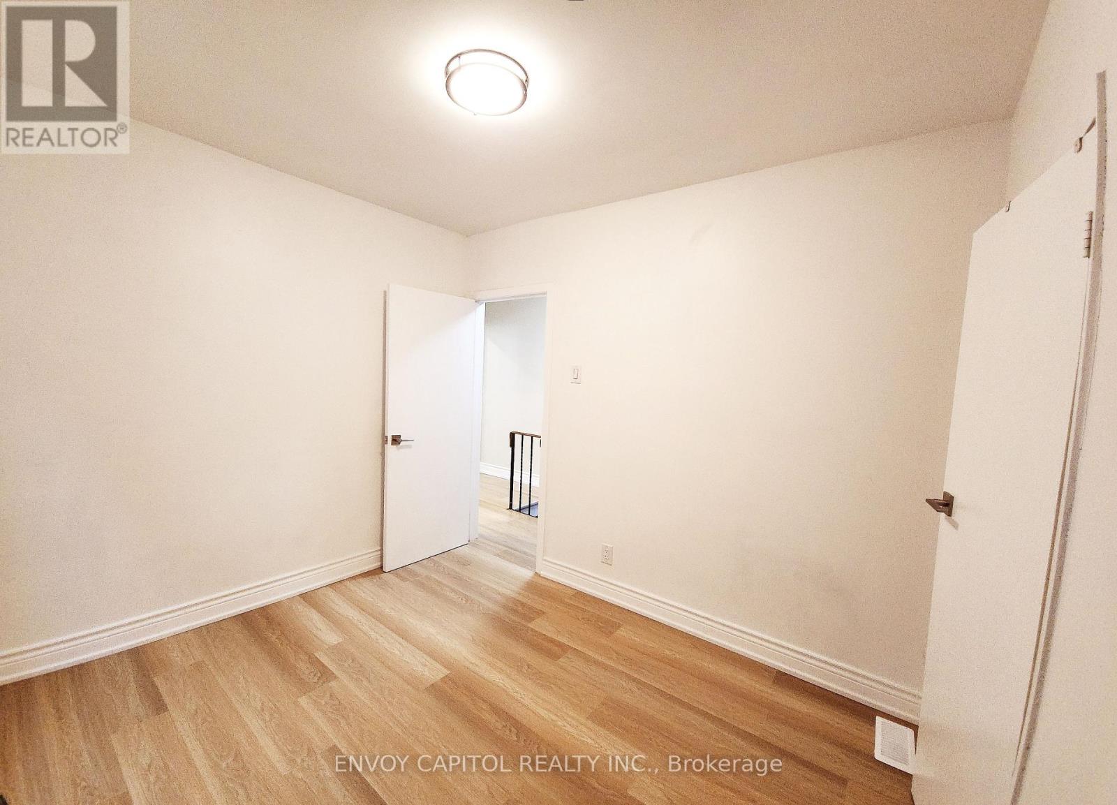 309 Oakwood Avenue, Toronto, Ontario  M6E 2V3 - Photo 12 - C12726758