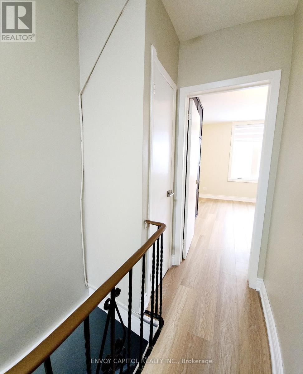 309 Oakwood Avenue, Toronto, Ontario  M6E 2V3 - Photo 15 - C12726758