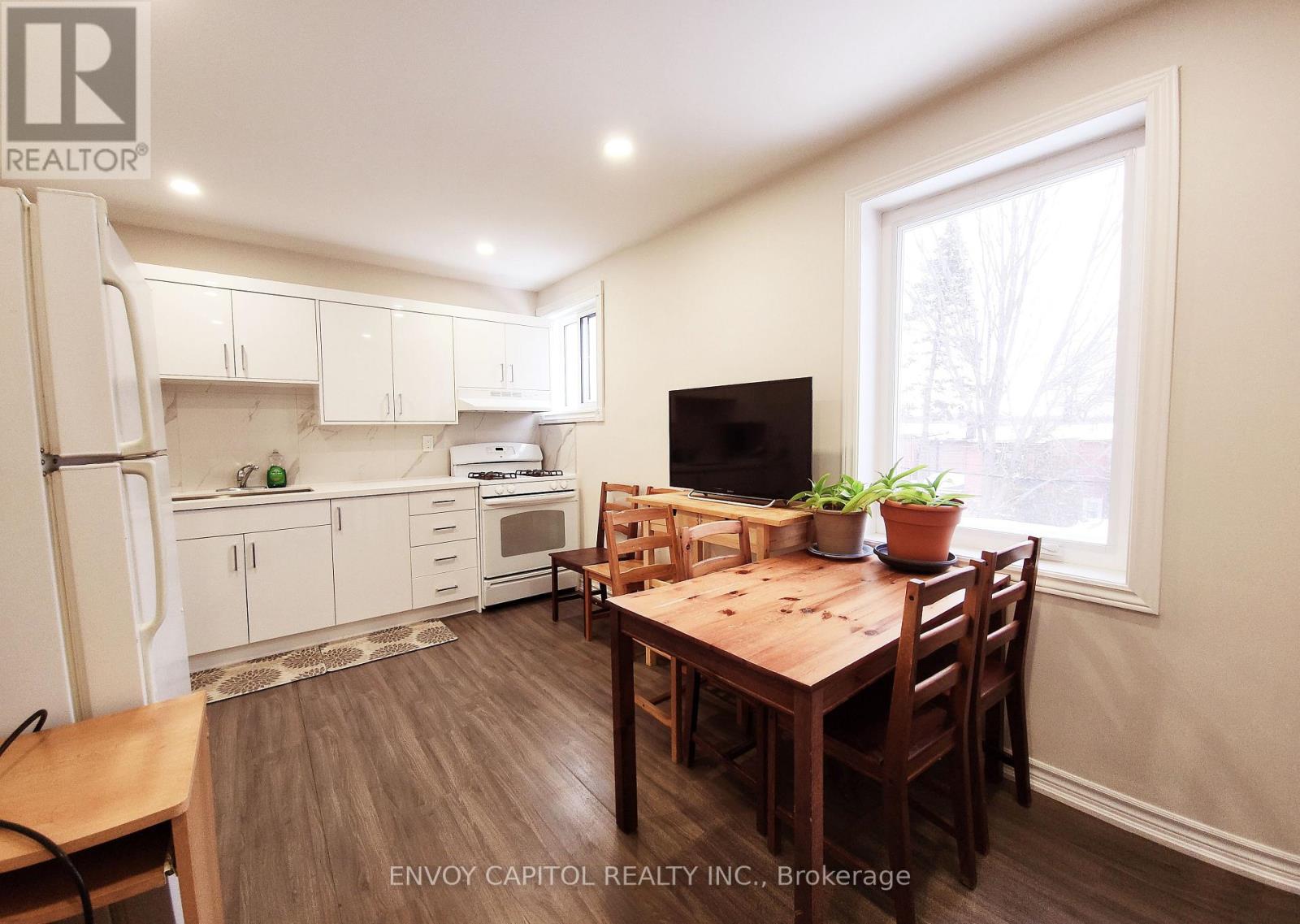 309 Oakwood Avenue, Toronto, Ontario  M6E 2V3 - Photo 2 - C12726758