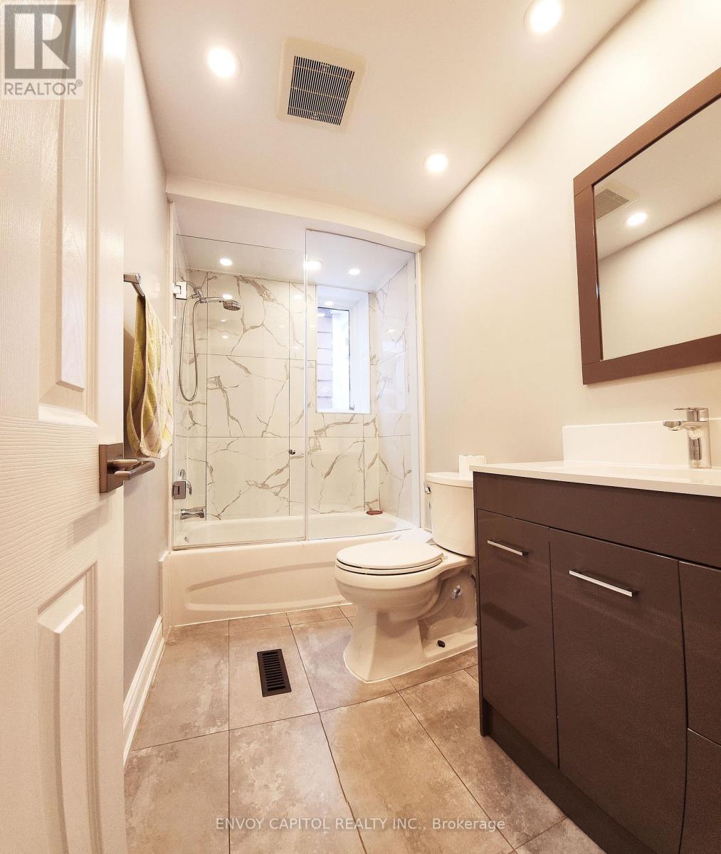 309 Oakwood Avenue, Toronto, Ontario  M6E 2V3 - Photo 8 - C12726758