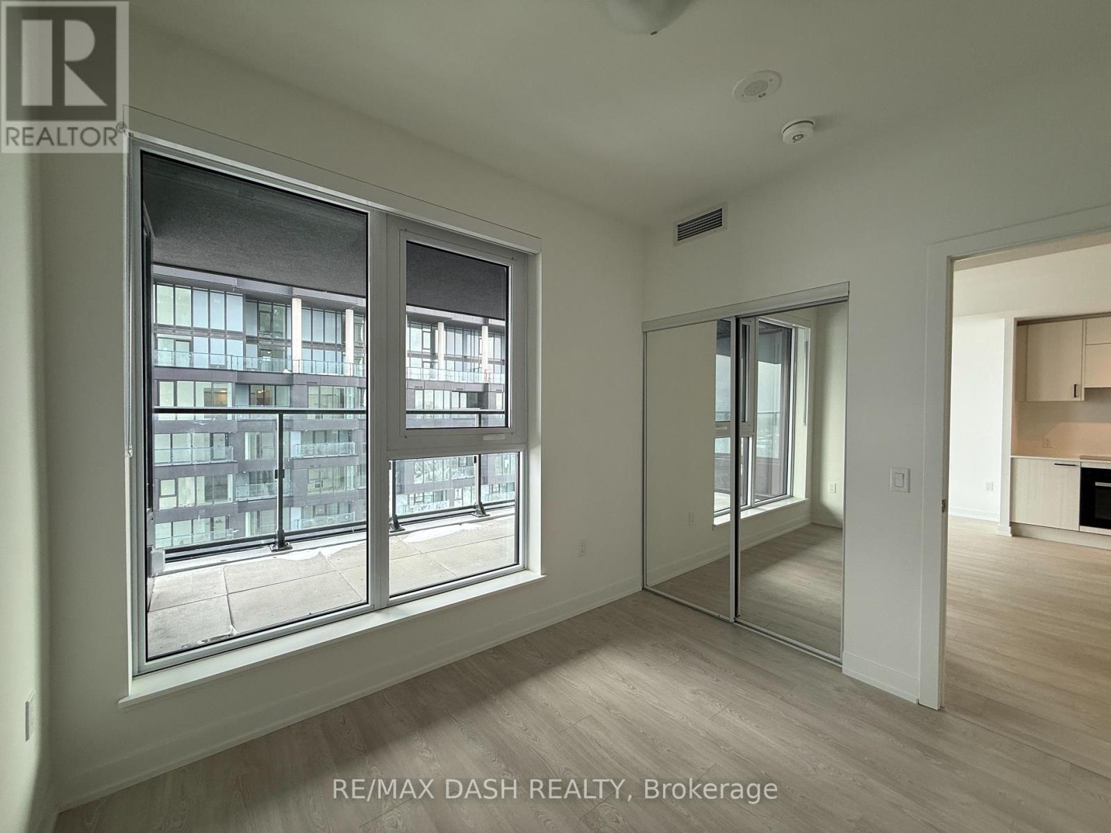 2611 - 1 Quarrington Lane, Toronto, Ontario  M3C 0S4 - Photo 10 - C12726760