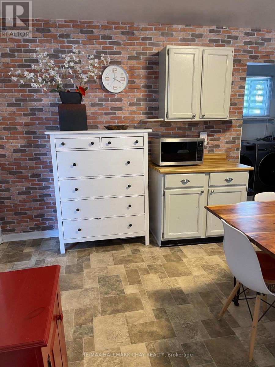 2422 25 Side Road, Innisfil, Ontario  L9S 3Y7 - Photo 8 - N12726762