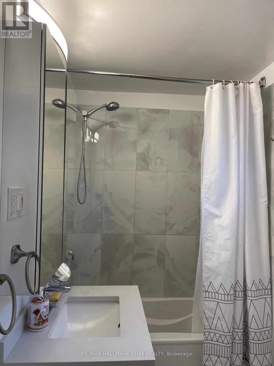 2422 25 Side Road, Innisfil, Ontario  L9S 3Y7 - Photo 9 - N12726762