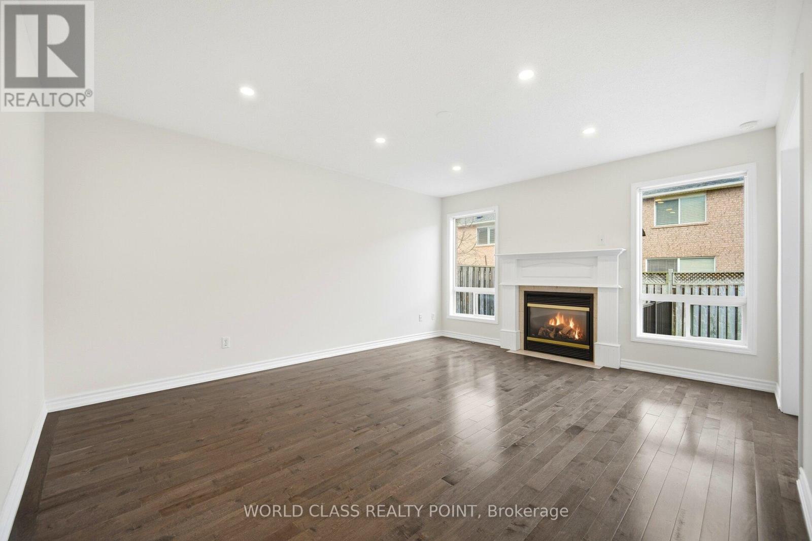 727 Thompson Road S, Milton, Ontario  L9T 5W8 - Photo 5 - W12726768