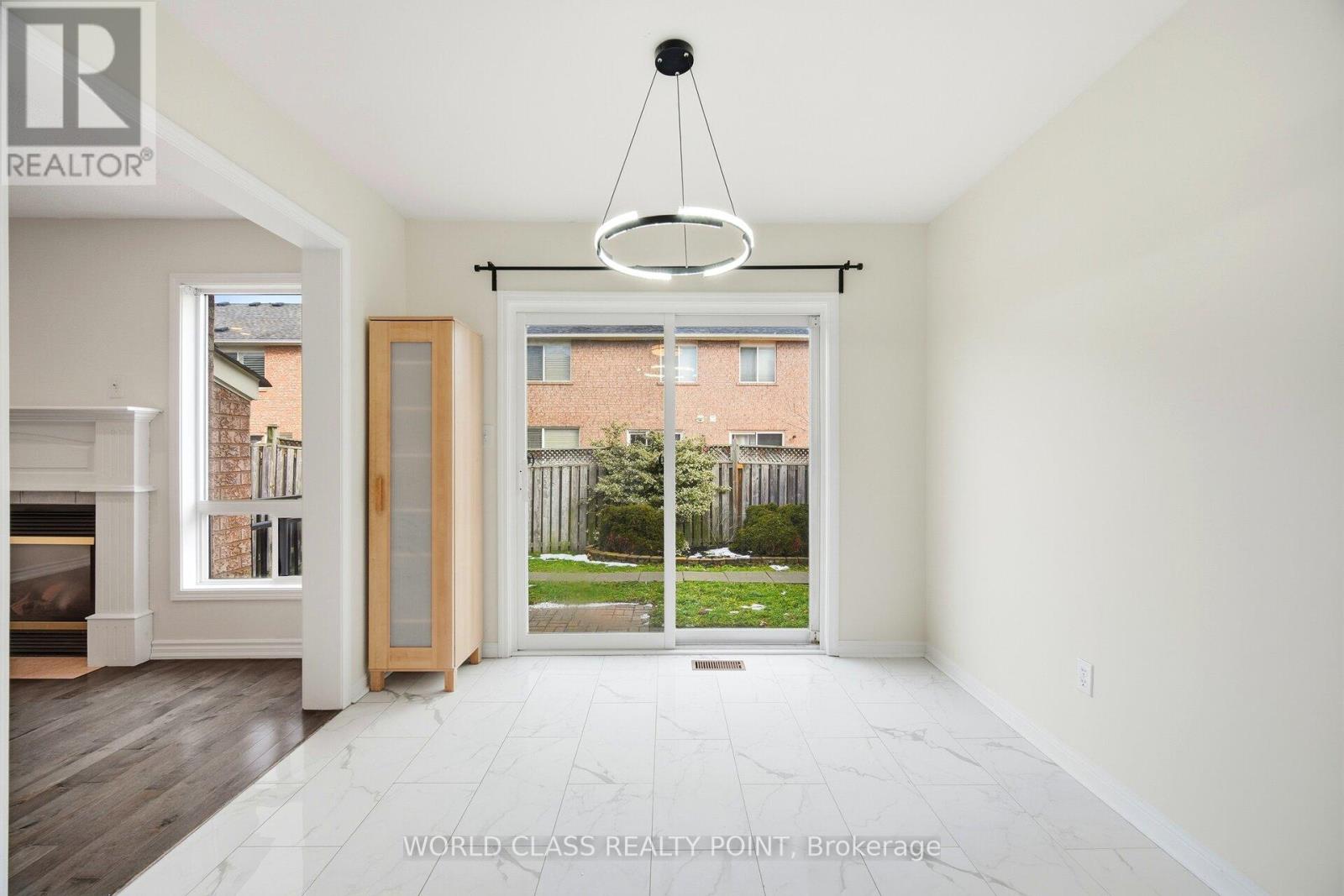 727 Thompson Road S, Milton, Ontario  L9T 5W8 - Photo 9 - W12726768