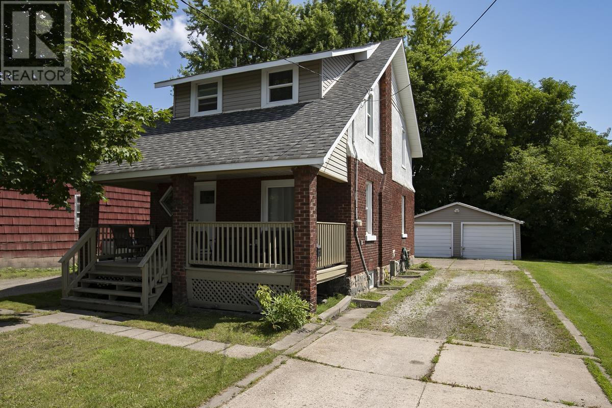 394 Charles St, Sault Ste. Marie, Ontario  P6C 3L3 - Photo 1 - SM253235