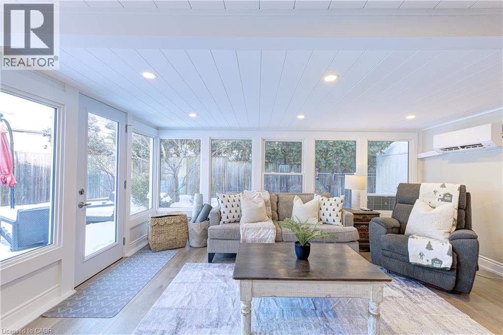 2225 Wyandotte Drive, Oakville, Ontario  L6L 2T4 - Photo 5 - 40793640