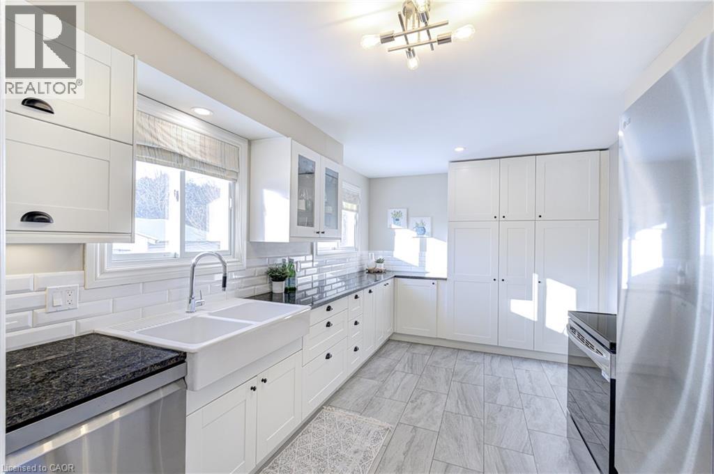 2225 Wyandotte Drive, Oakville, Ontario  L6L 2T4 - Photo 17 - 40793640