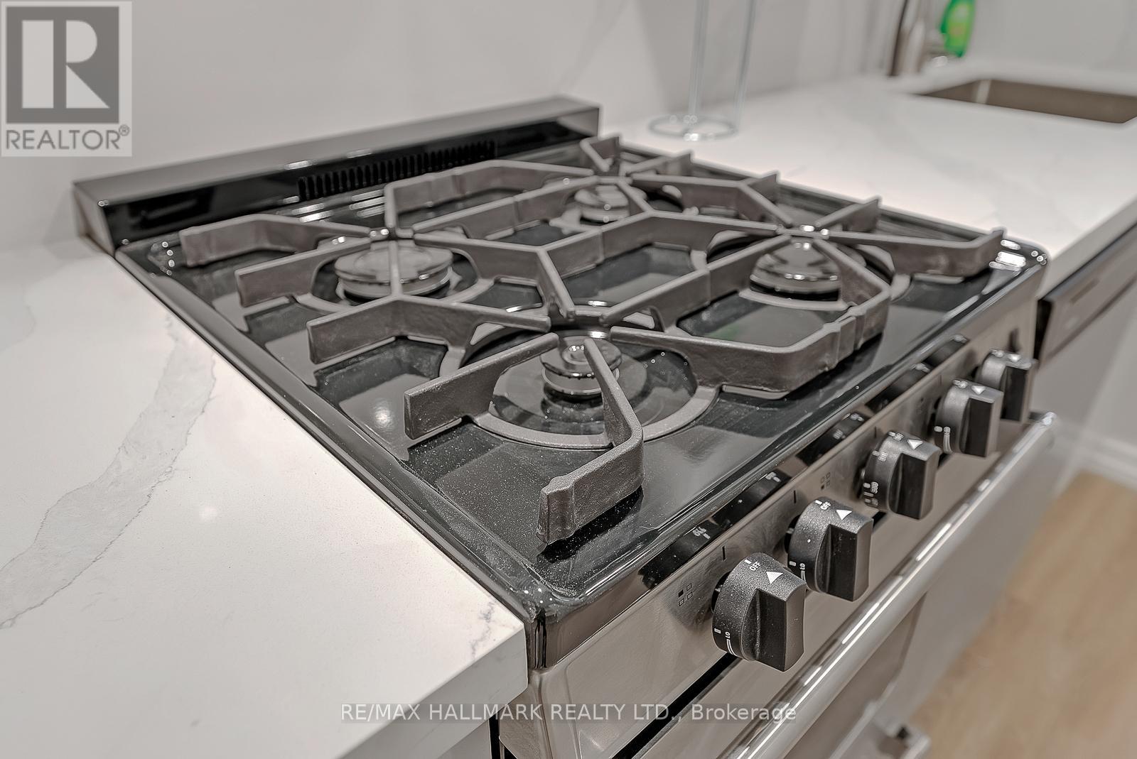 Primary Bedroom - 216 Seaton Street, Toronto, Ontario  M5A 2T4 - Photo 18 - C12726782