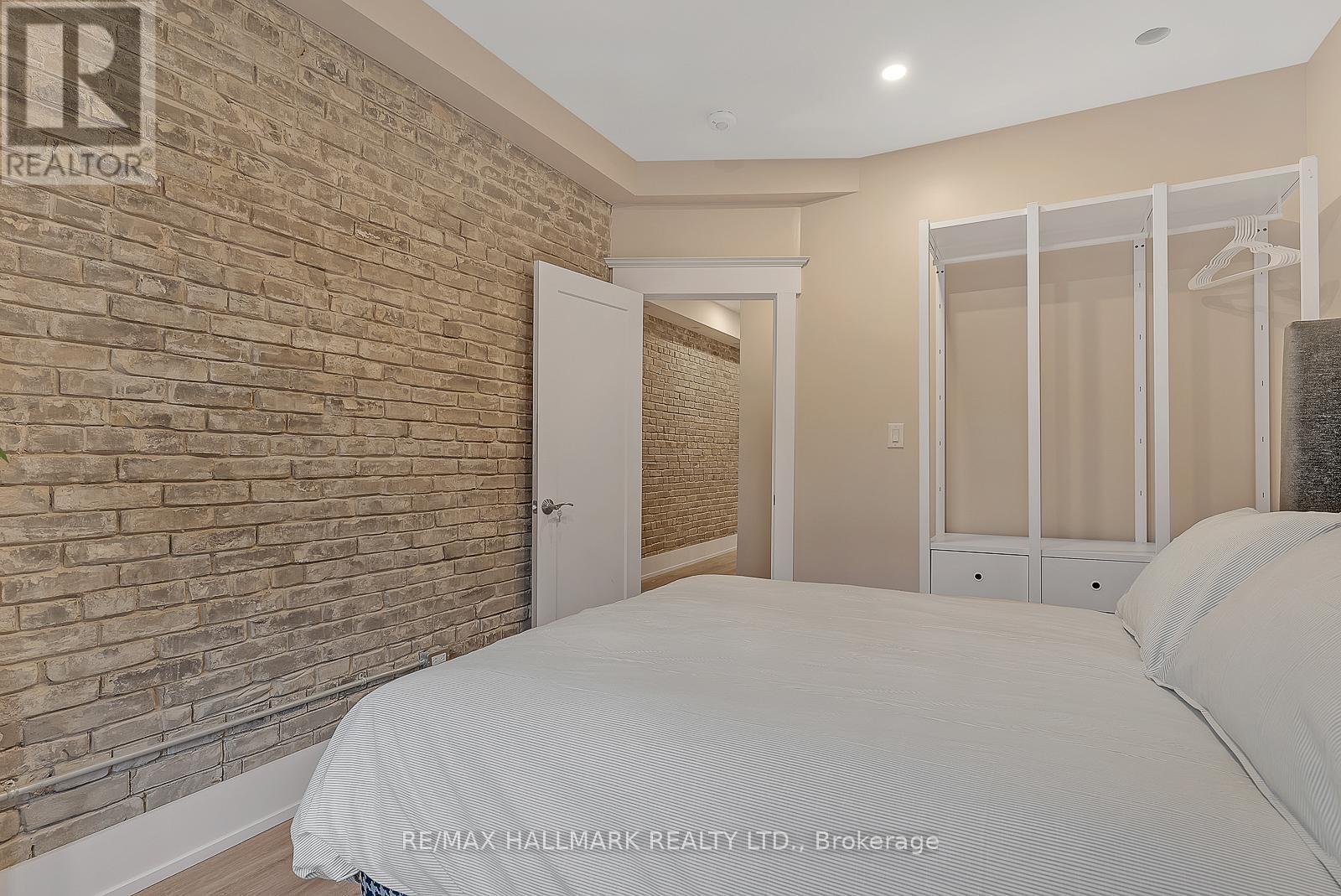 Primary Bedroom - 216 Seaton Street, Toronto, Ontario  M5A 2T4 - Photo 5 - C12726782