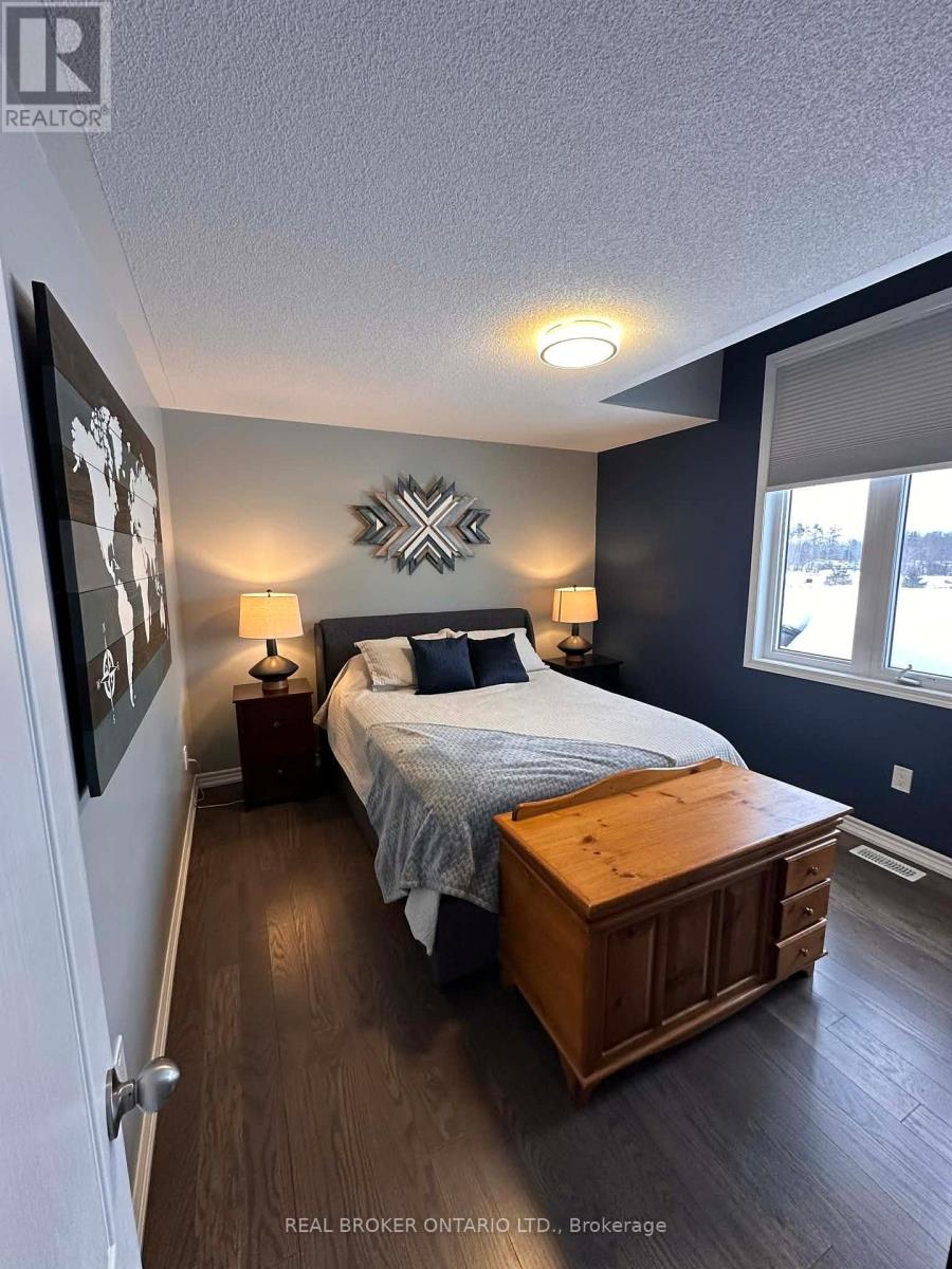 78 Links Trail, Georgian Bay (Baxter), Ontario  L0K 1S0 - Photo 17 - X12726780