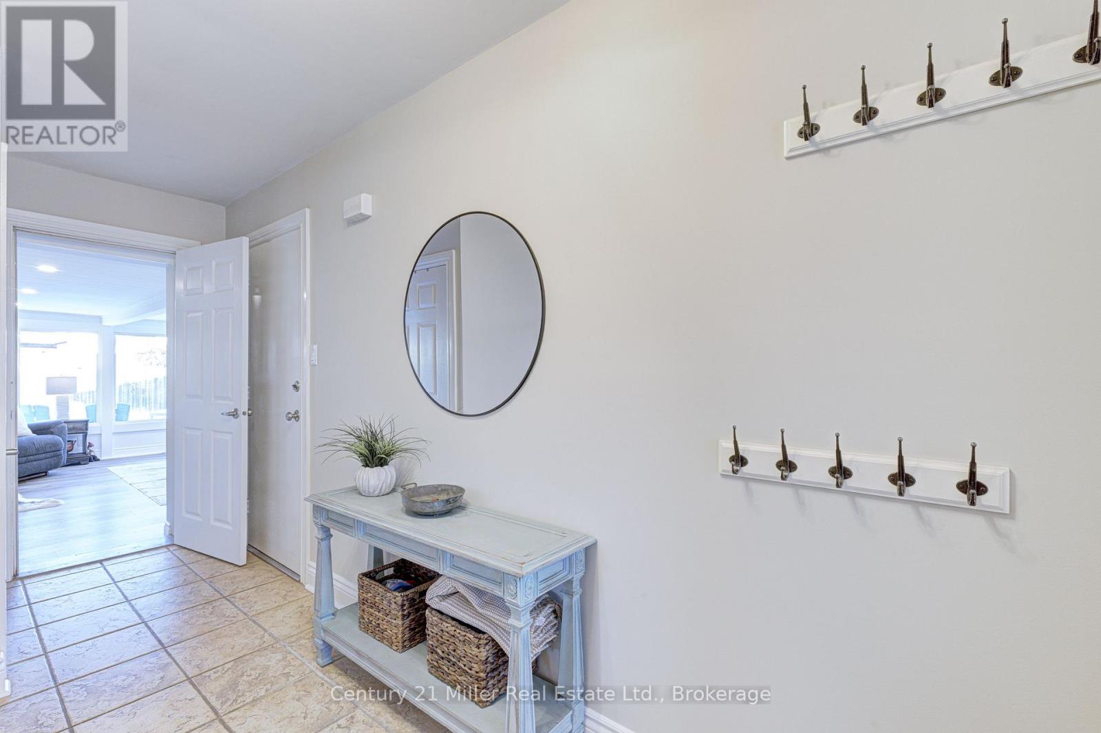 2225 Wyandotte Drive, Oakville, Ontario  L6L 2T4 - Photo 15 - W12726802